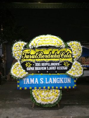Papan Bunga Duka di Naioni